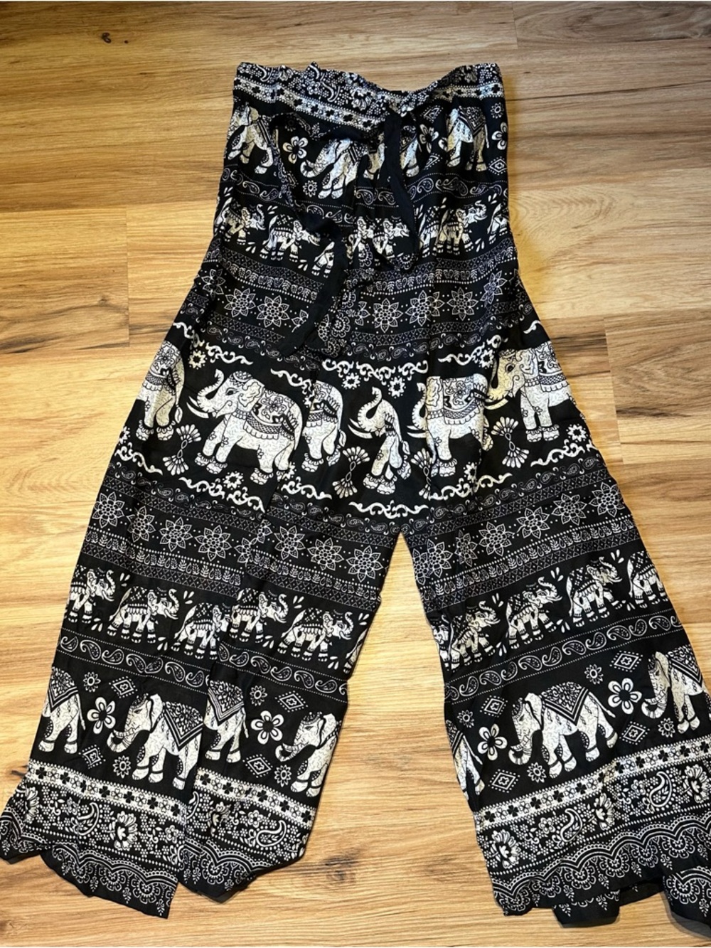 Bohemian Elephant Print Wide-Leg Pants - Black & White